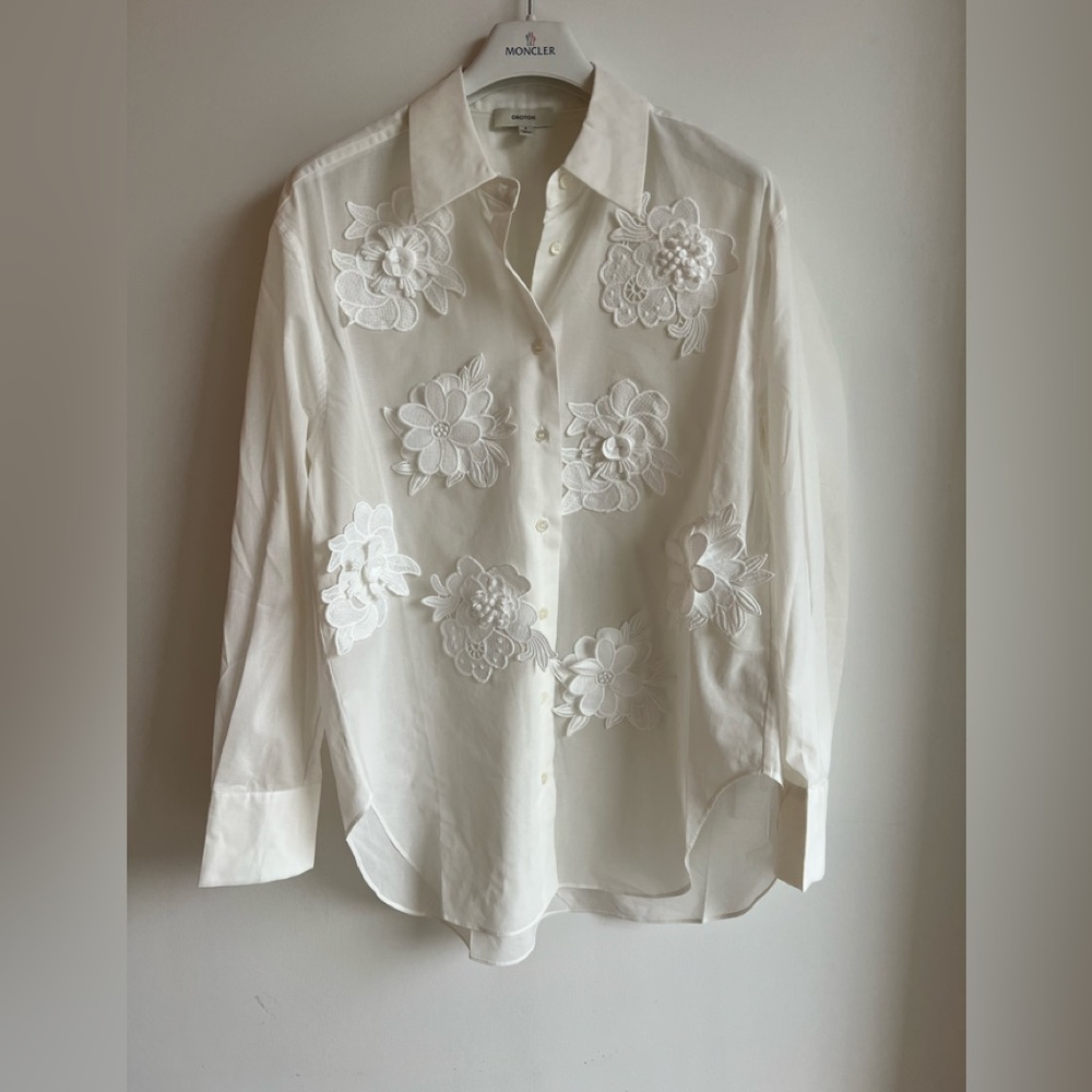 Oroton LACE FLOWER SHEER OVERSHIRT - Picture 4 of 5